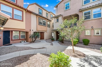 7837 Palm Ln, Phoenix, AZ 85035