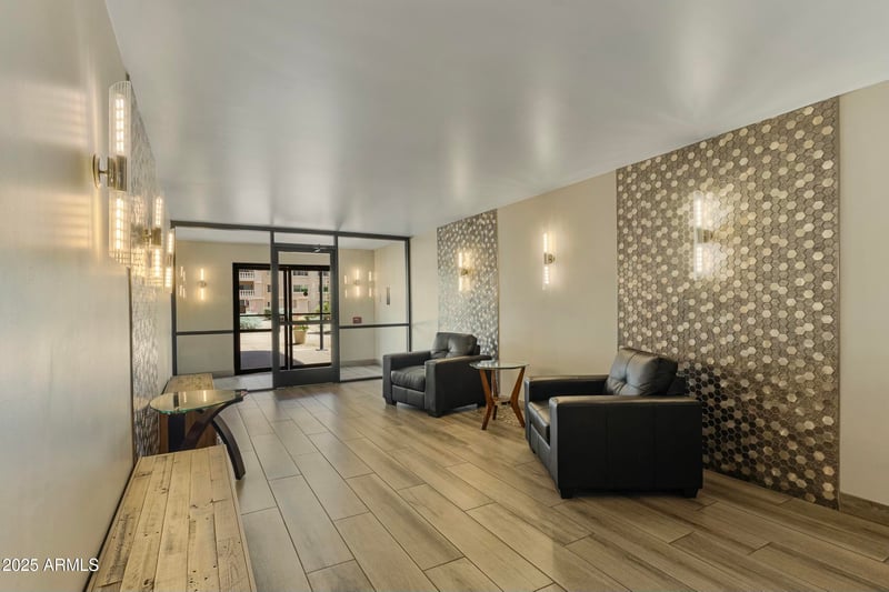 7840 Camelback Rd #110, Scottsdale, AZ 85251