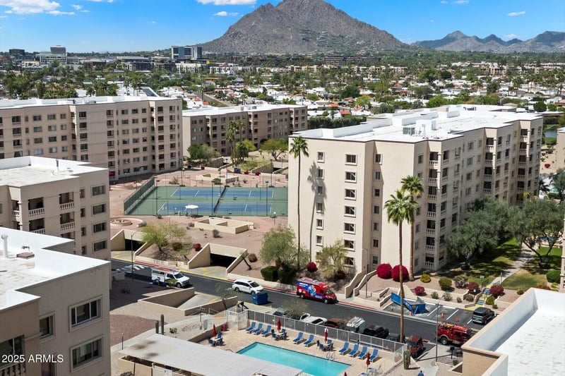 7840 Camelback Rd #111, Scottsdale, AZ 85251