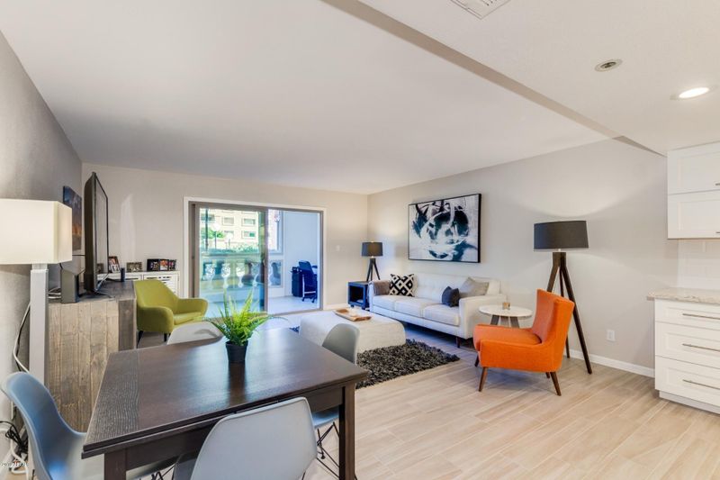 7840 E Camelback Rd #101, Scottsdale, AZ 85251