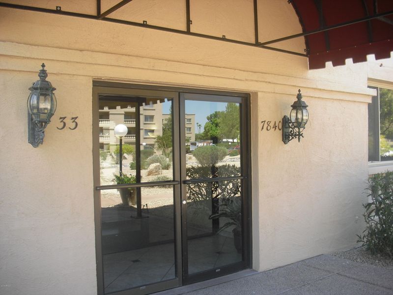 7840 E Camelback Rd #107, Scottsdale, AZ 85251
