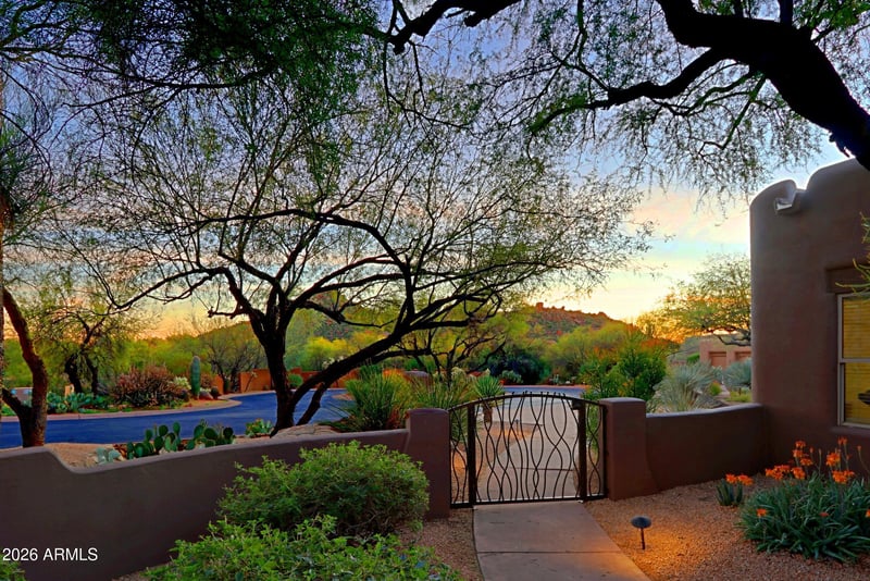 7840 E Thorntree Dr, Scottsdale, AZ 85266
