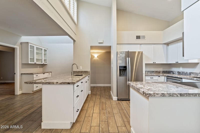 7840 N 7th St #1, Phoenix, AZ 85020