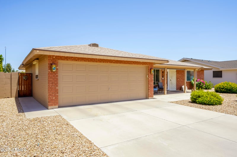 7842 Navarro Ave, Mesa, AZ 85209