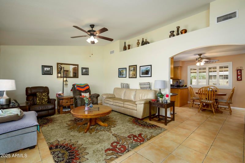 7842 Navarro Ave, Mesa, AZ 85209