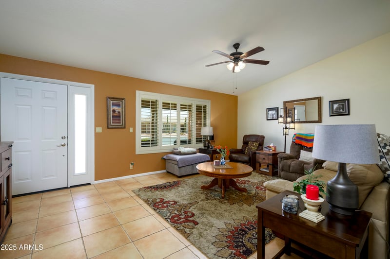 7842 Navarro Ave, Mesa, AZ 85209