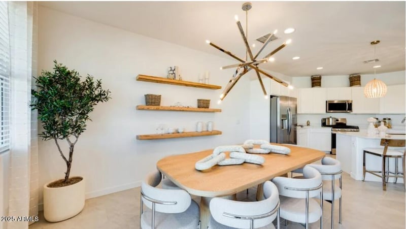7842 Tether Trl, Peoria, AZ 85383