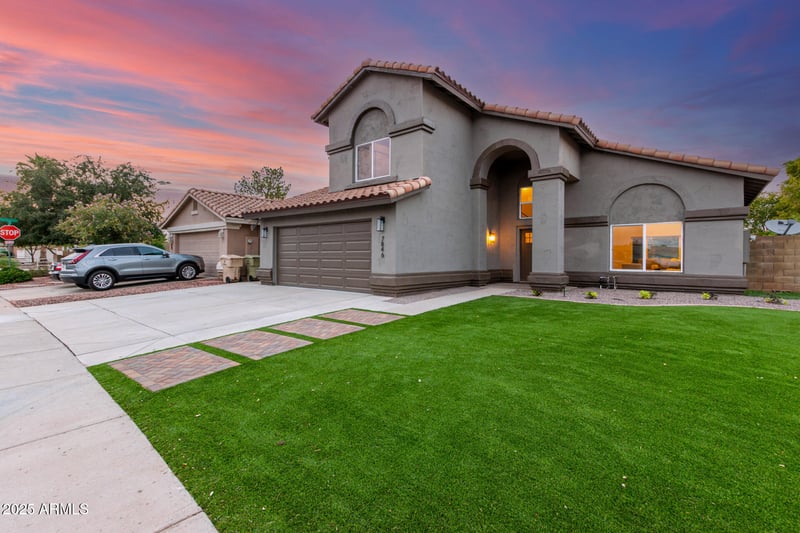 7846 Ocotillo Rd, Glendale, AZ 85303