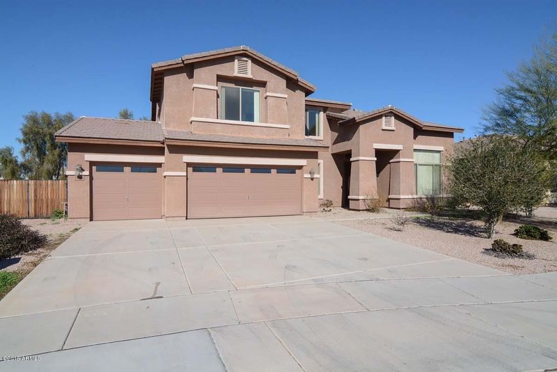 7846 W Peck Dr, Glendale, AZ 85303