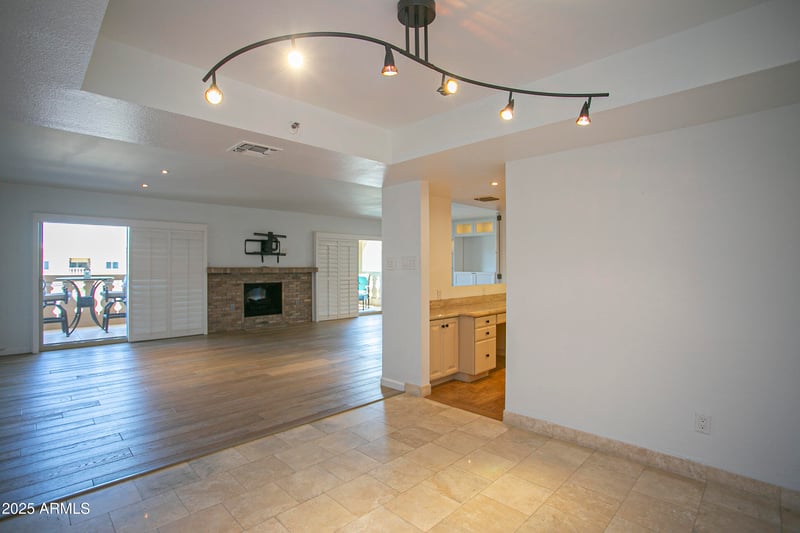 7850 Camelback Rd #406, Scottsdale, AZ 85251