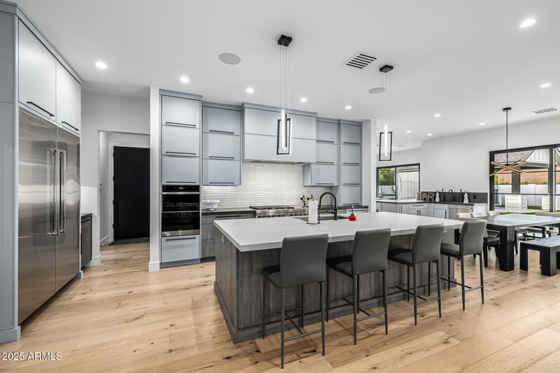 7851 Central Ave, Phoenix, AZ 85020