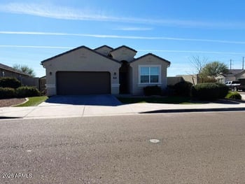 7851 Riverside Ave, Phoenix, AZ 85043