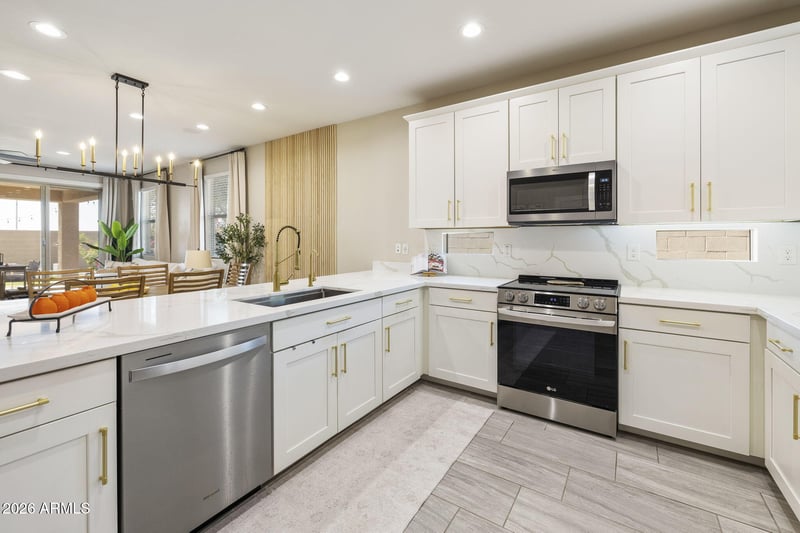 7855 Rock Springs Dr, Peoria, AZ 85383