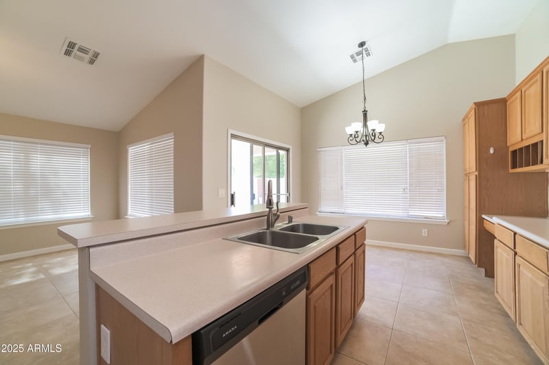 7856 San Miguel Ave, Glendale, AZ 85303