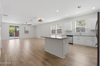 7857 Molly Dr, Peoria, AZ 85383