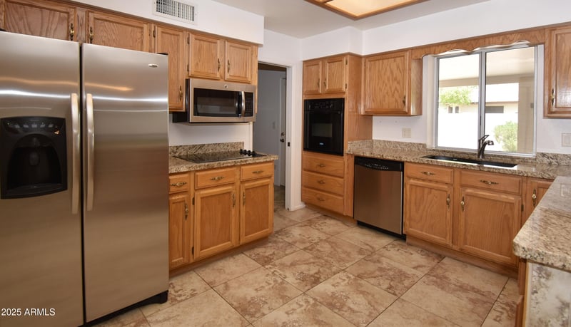7858 Lindner Ave, Mesa, AZ 85209