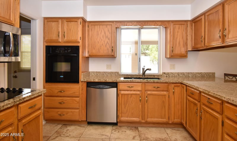 7858 Lindner Ave, Mesa, AZ 85209