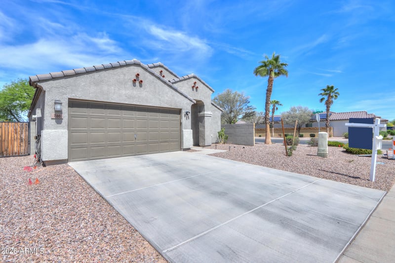 786 Kingman Dr, Casa Grande, AZ 85122