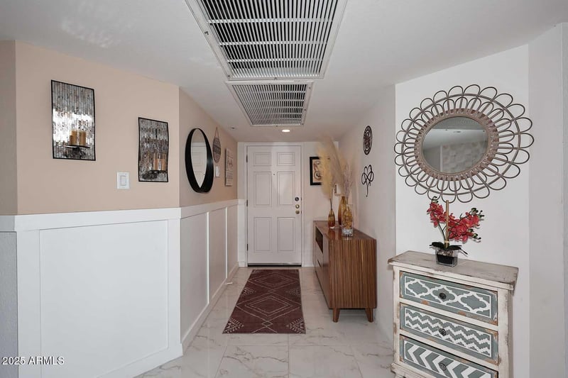 7860 Camelback Rd #404, Scottsdale, AZ 85251