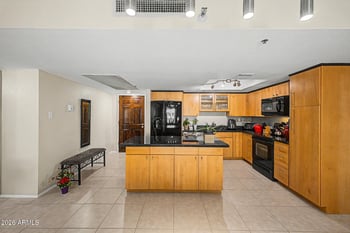 7860 Camelback Rd #309, Scottsdale, AZ 85251