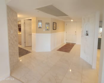 7860 E Camelback Rd #404, Scottsdale, AZ 85251