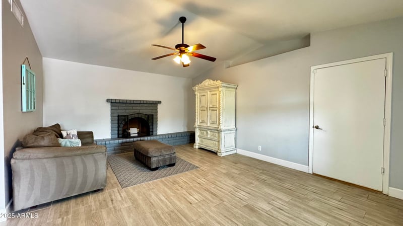 7860 Mawson Rd, Mesa, AZ 85207