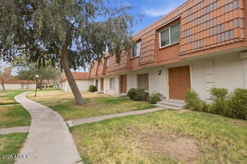 7863 N 49th Ave, Glendale, AZ 85301