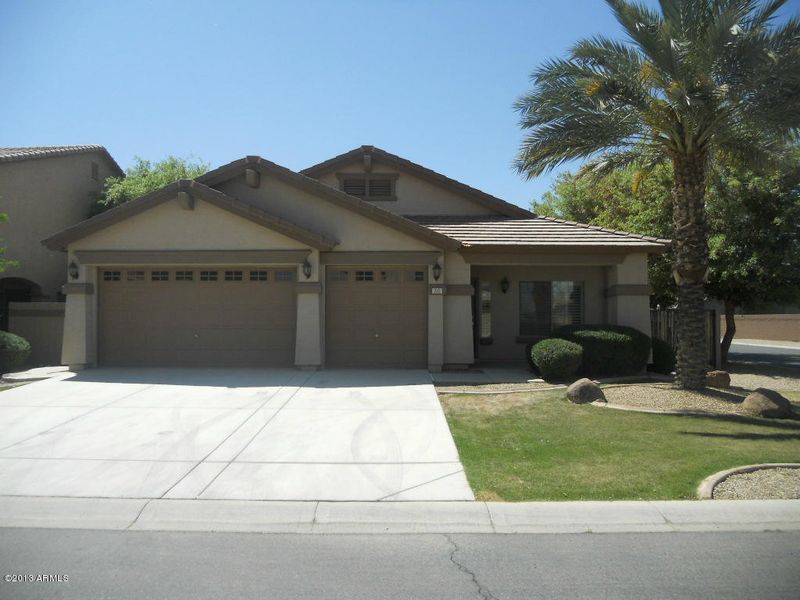 787 E Megan Dr, San Tan Valley, AZ 85140