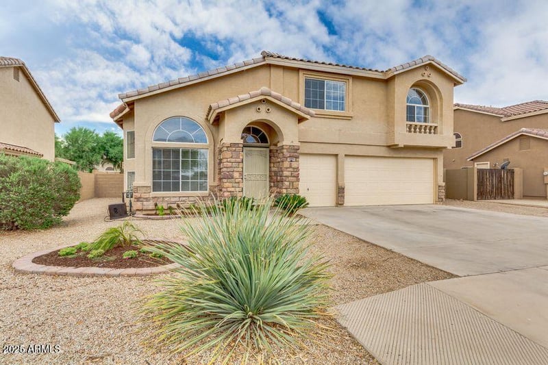787 Rosebud Dr, San Tan Valley, AZ 85143
