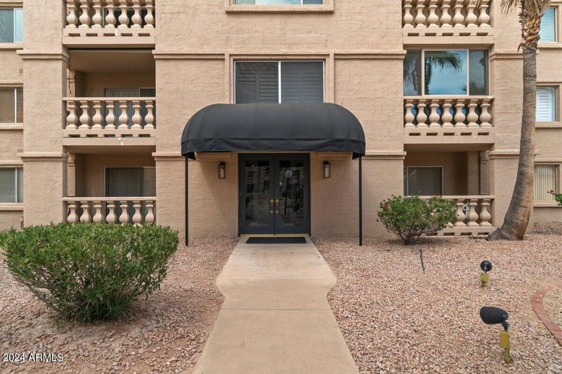 7870 E Camelback Rd #203, Scottsdale, AZ 85251