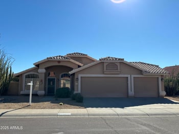 7873 Adobe Dr, Glendale, AZ 85308