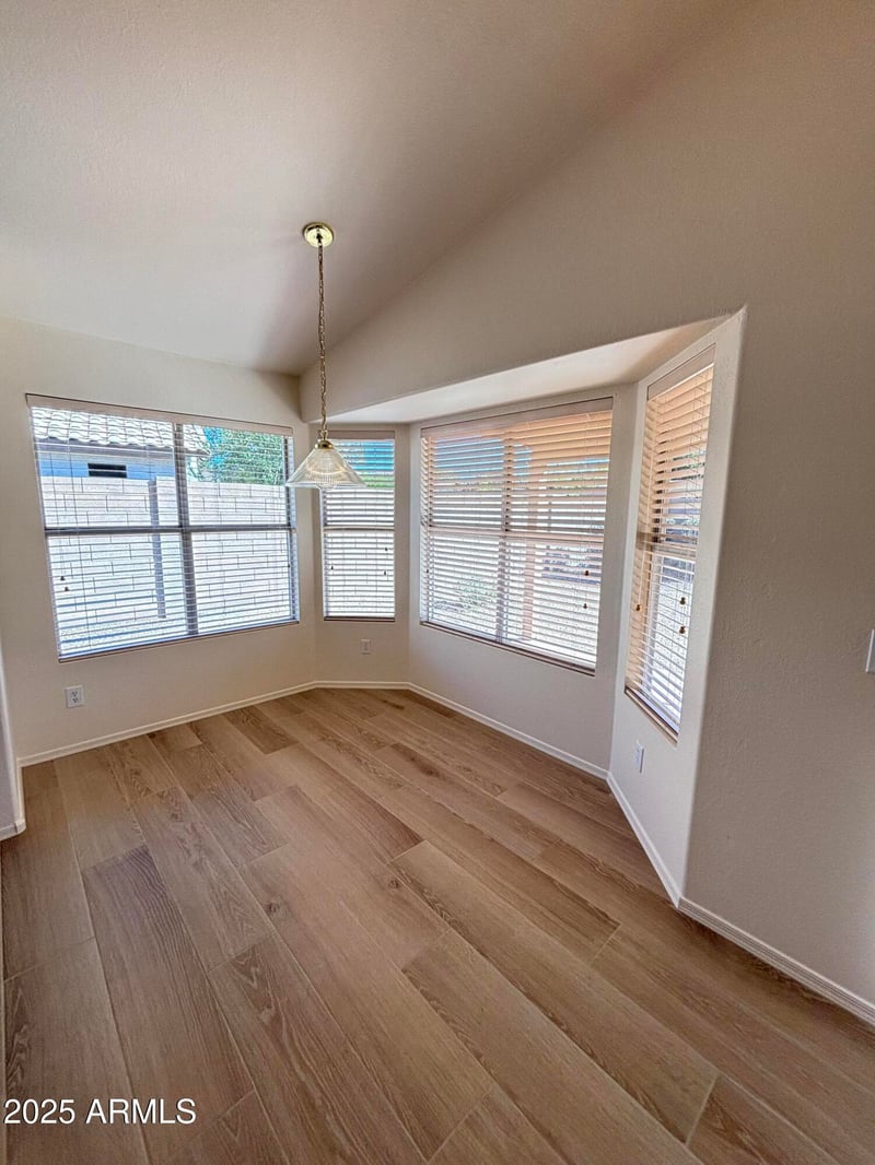 7873 Adobe Dr, Glendale, AZ 85308