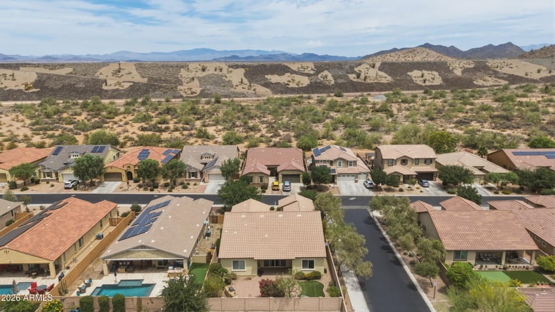 7873 Fetlock Trl, Peoria, AZ 85383