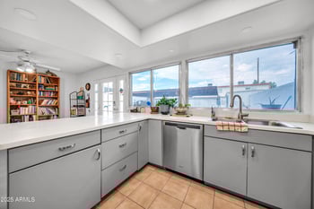 7877 49th Ave, Glendale, AZ 85301