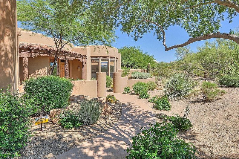 7888 E Thorntree Dr, Scottsdale, AZ 85266