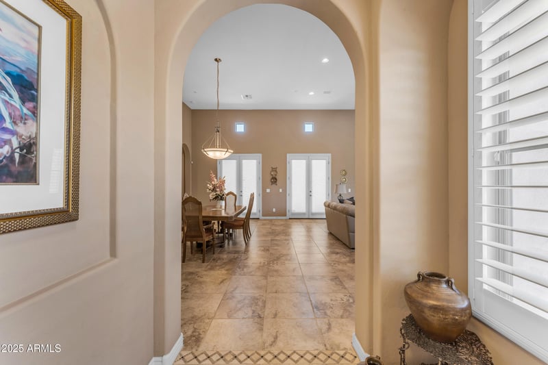 790 Sunburst Ln, Tempe, AZ 85284