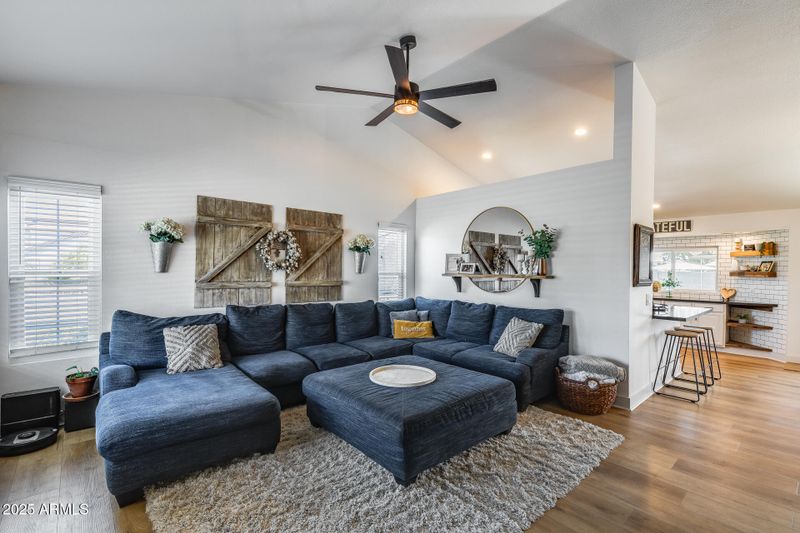 7901 W Pershing Ave, Peoria, AZ 85381