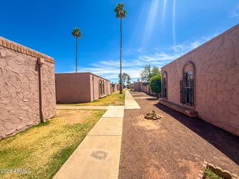 7903 61st Ave, Glendale, AZ 85301