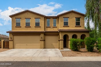 7904 41st Ln, Laveen, AZ 85339