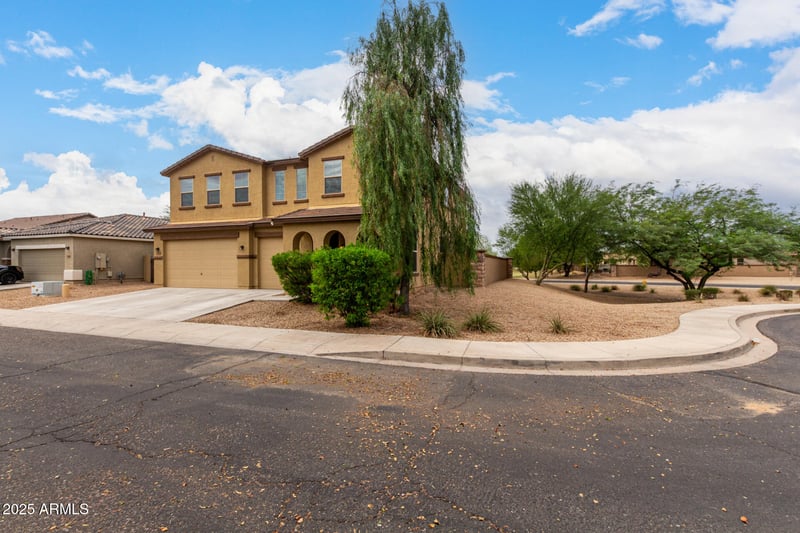 7904 41st Ln, Laveen, AZ 85339