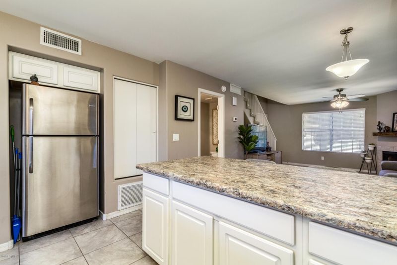 7905 W Thunderbird Rd #277, Peoria, AZ 85381