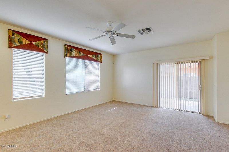 7905 W Winslow Ave, Phoenix, AZ 85043