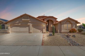 7910 Adobe Dr, Glendale, AZ 85308