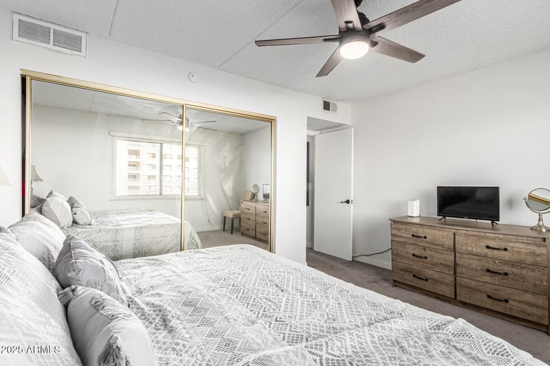 7910 Camelback Rd #203, Scottsdale, AZ 85251