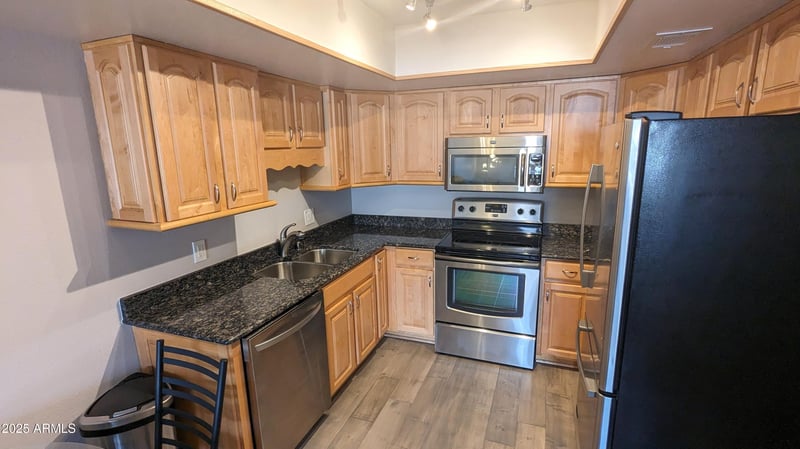 7910 Camelback Rd #302, Scottsdale, AZ 85251