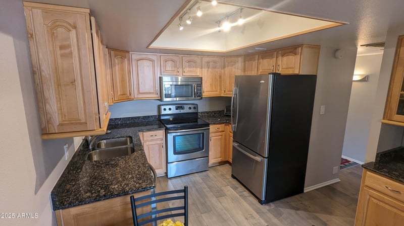 7910 Camelback Rd #302, Scottsdale, AZ 85251