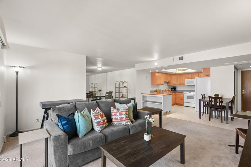 7910 Camelback Rd #312, Scottsdale, AZ 85251