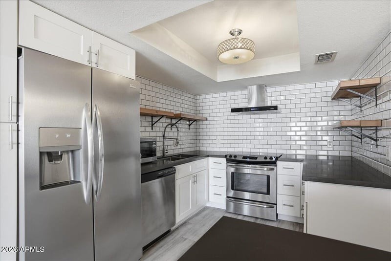 7910 Camelback Rd #402, Scottsdale, AZ 85251