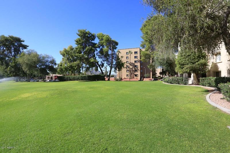 7910 E Camelback Rd #205, Scottsdale, AZ 85251