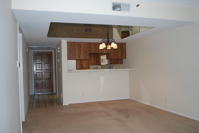 7910 E Thomas Rd #104, Scottsdale, AZ 85251